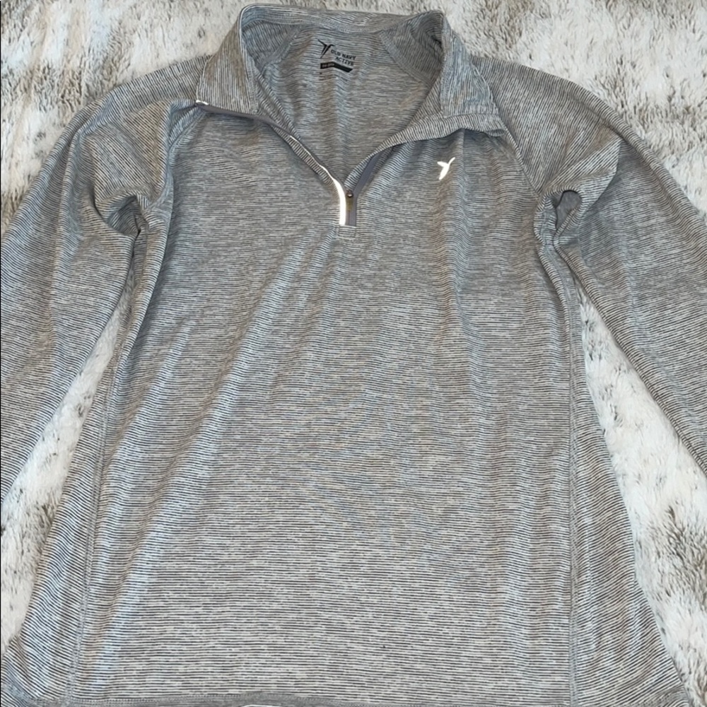 Old Navy Pull over